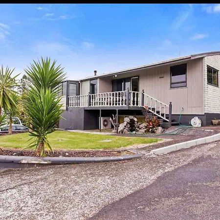 Mountain Top Kiwi Star Holiday Home Rotorua Bagian luar foto