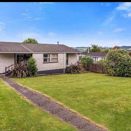 Mountain Top Kiwi Star Holiday Home Rotorua Bagian luar foto