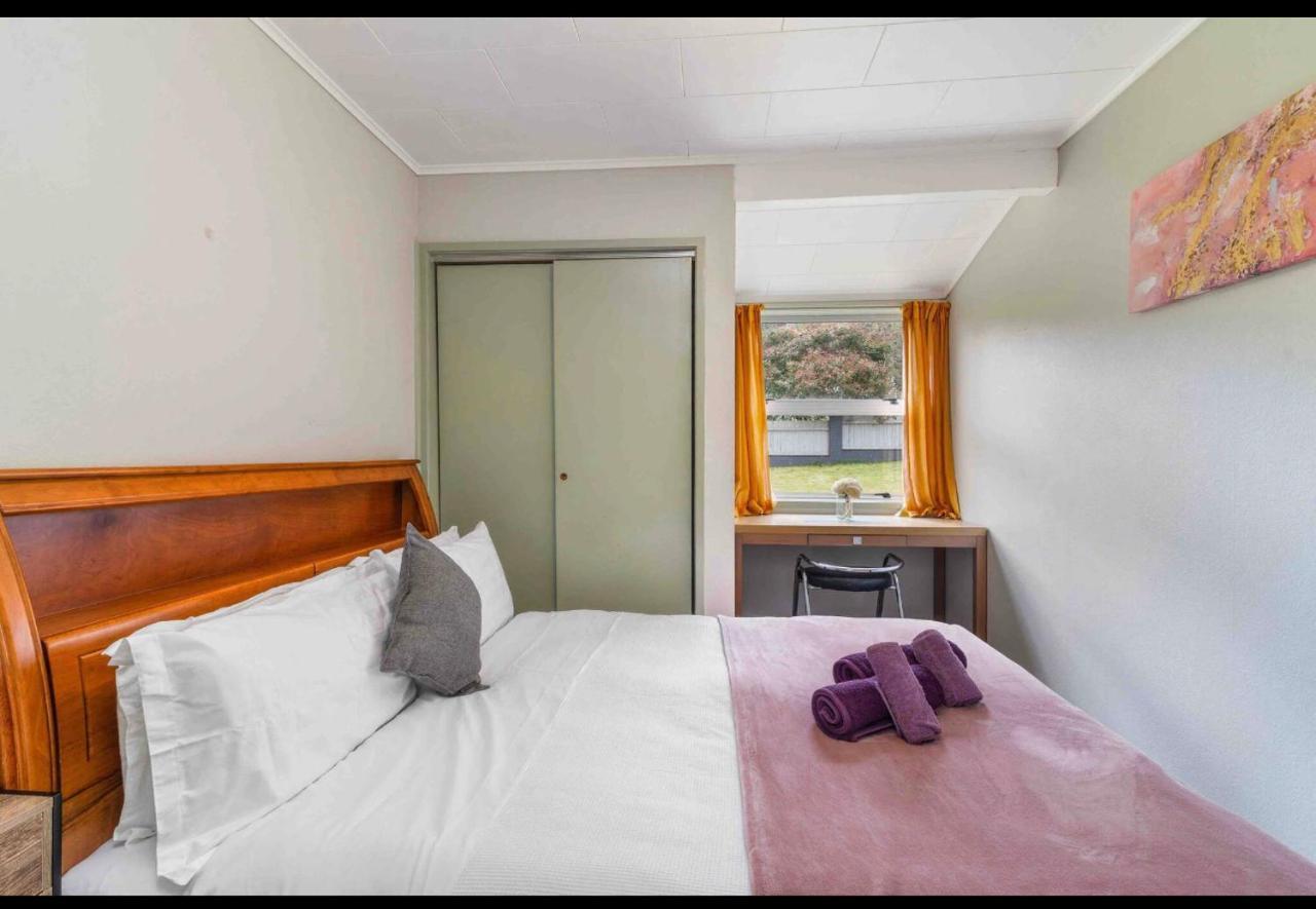 Mountain Top Kiwi Star Holiday Home Rotorua Bagian luar foto